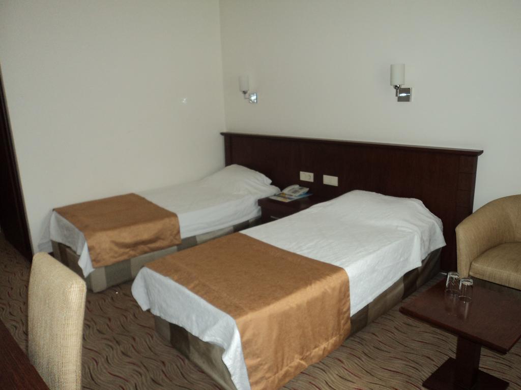 Izethan Hotel Muğla Habitación foto