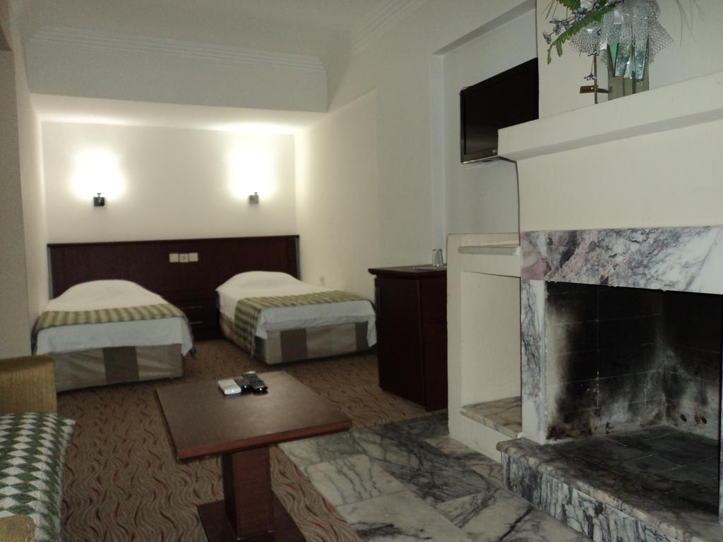 Izethan Hotel Muğla Habitación foto