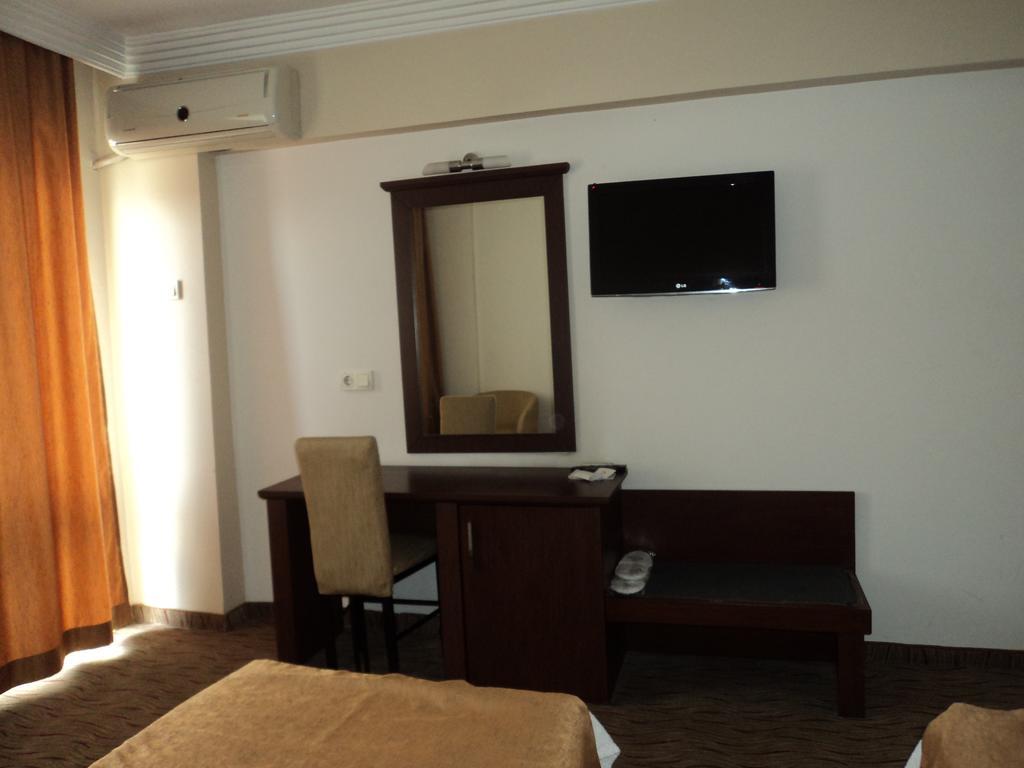 Izethan Hotel Muğla Habitación foto