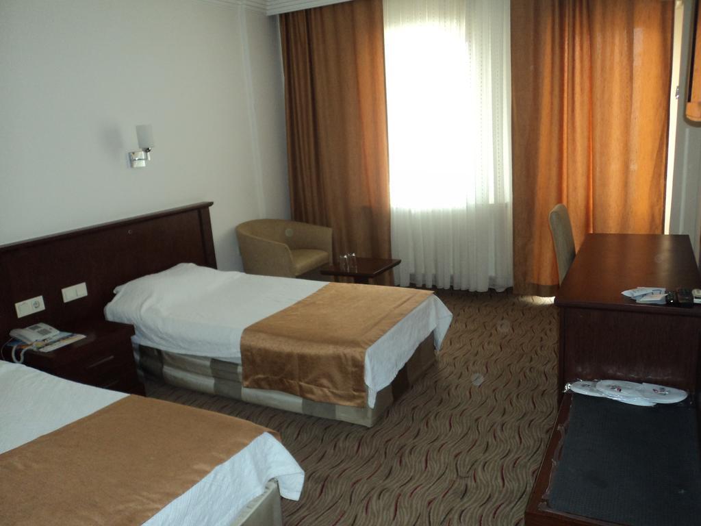 Izethan Hotel Muğla Habitación foto